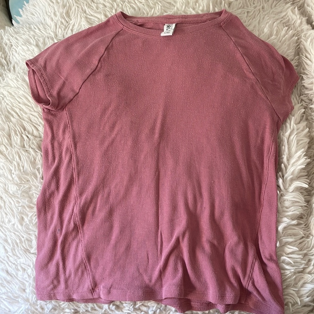 Athleta girl every day energy tee NO STAINS!
